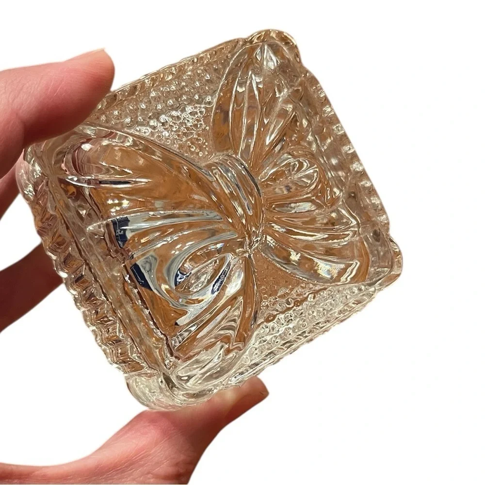 Crystal Clear Industries 24% Lead Crystal Bow Trinket Jewelry Box